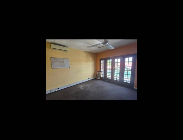 880M² BUSINESS CENTRE TO LET IN BENONI CENTRAL